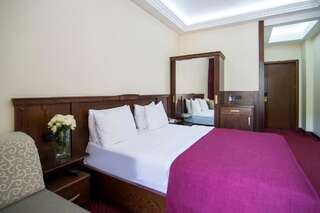 Отель Elegant Hotel & Resort Цахкадзор Стандартный двухместный номер с 2 отдельными кроватями-10